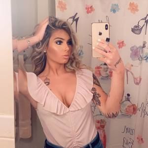 Meet your Posher, Brooke